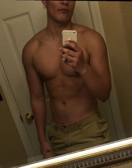 Naken läckt OnlyFans-bild av Donnie Shrimp