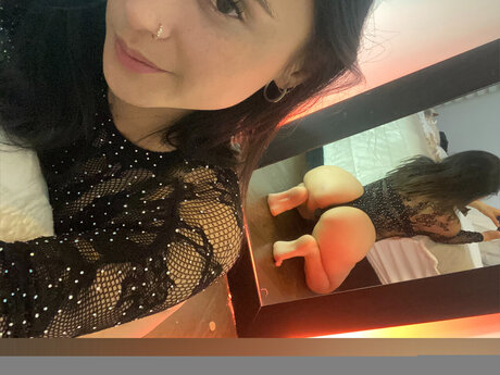 Naken läckt OnlyFans-bild av Alison 