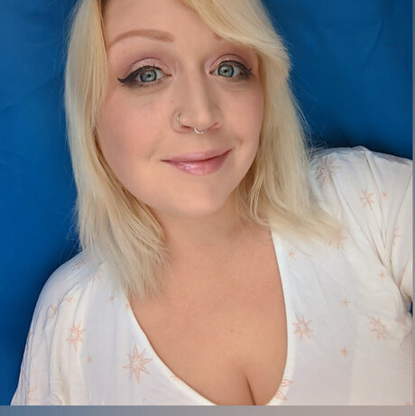 Обнаженная фотография утечки OnlyFans от Mary Imaginary