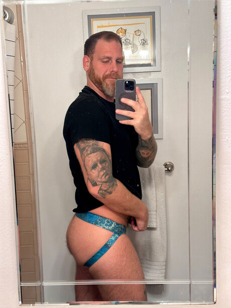 Обнаженная фотография утечки OnlyFans от Greg Corliani