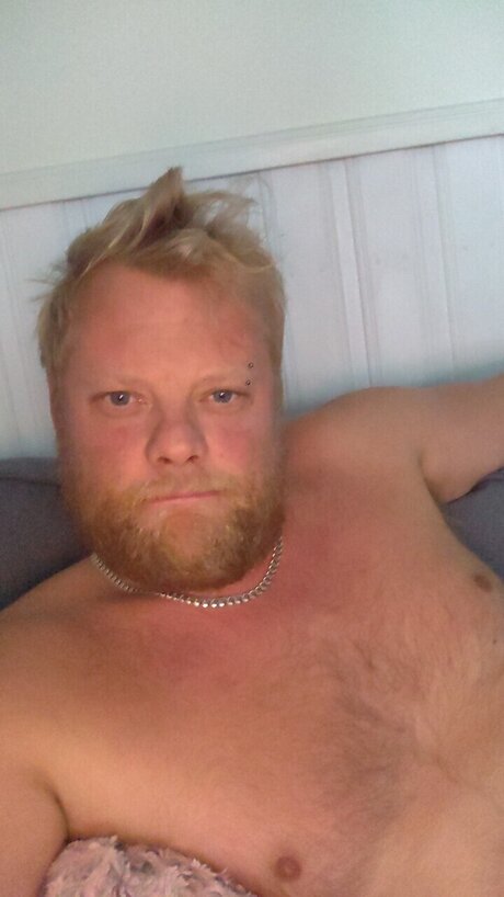 Naken läckt OnlyFans-bild av Pate