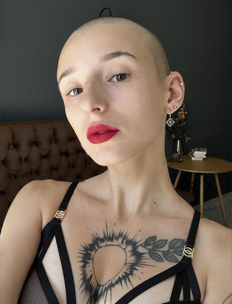Naken läckt OnlyFans-bild av    