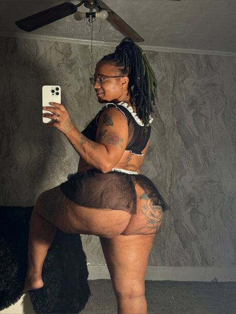 Naken läckt OnlyFans-bild av Everlasting Desire
