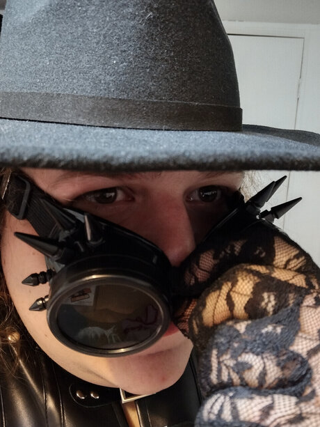 Naakte gelekte OnlyFans-foto van Ryderrose
