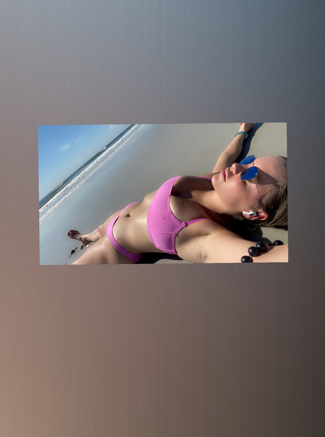 Обнаженная фотография утечки OnlyFans от Amberfl0