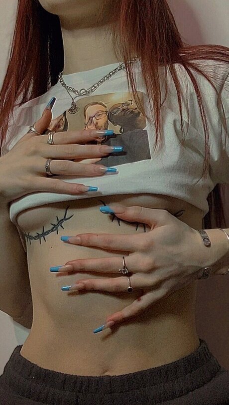 Обнаженная фотография утечки OnlyFans от Mol