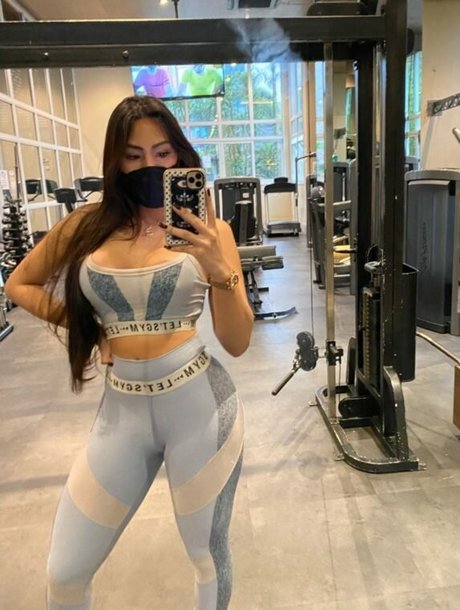 Foto nua vazada do OnlyFans de Thalita Araujo