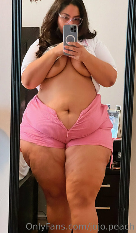Nagie wyciekłe zdjęcie OnlyFans od Sexylatinapeach