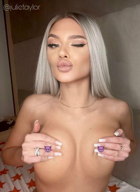 Nacktes geleaktes OnlyFans-Foto von Thickbabyzara