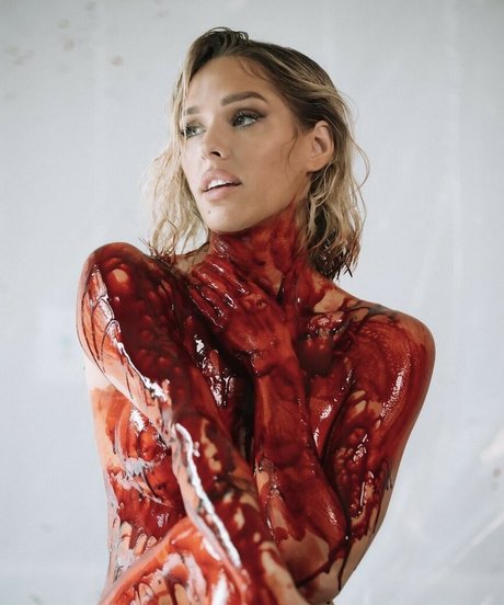 Emily Viuhkola