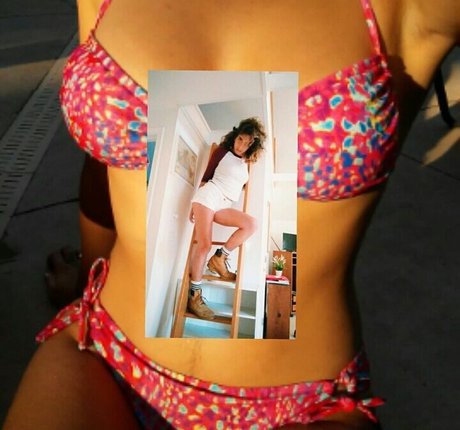 Alaston vuotanut OnlyFans-kuva Indigo De Souza
