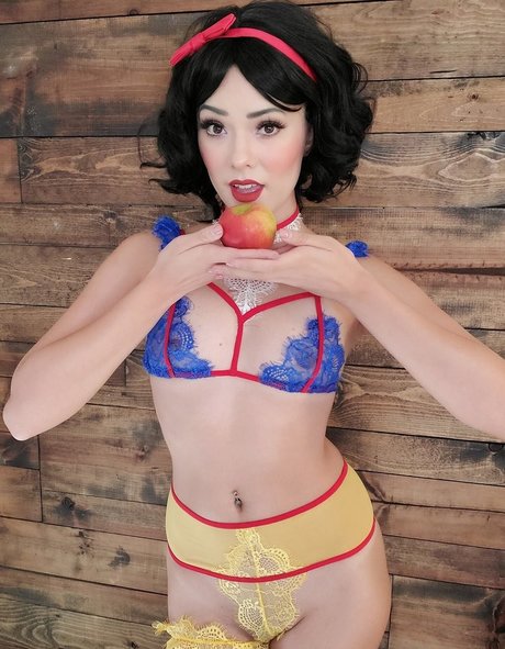 Joanie Brosas