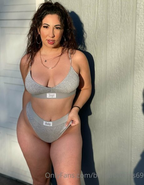 Bellabottoms69