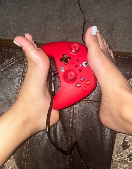 Naken läckt OnlyFans-bild av Fineislandfeet