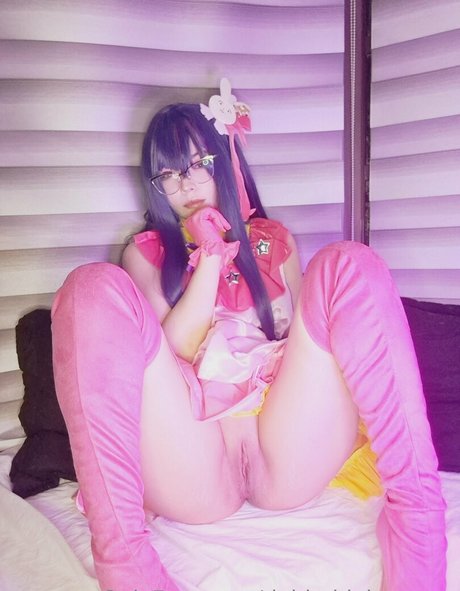 Momoiro Cosplay