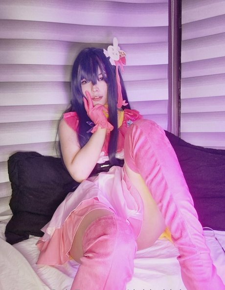 Momoiro Cosplay