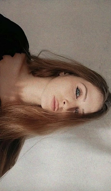 Обнаженная фотография утечки OnlyFans от Gabi Mendes