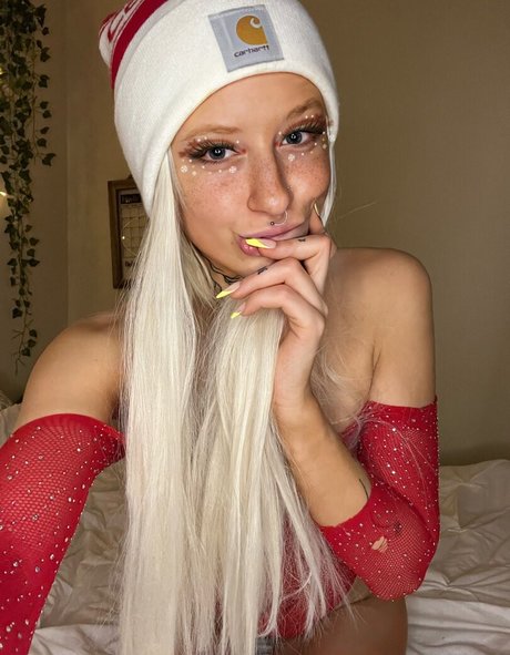 Naken läckt OnlyFans-bild av Urinternetgirlfrienddd