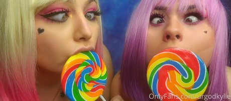 Urpawgkylie OnlyFans泄露裸照