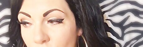 Alaston vuotanut OnlyFans-kuva Mistress Rayven Renae