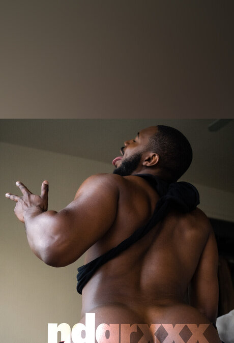 90   OnlyFansリークヌード写真