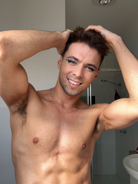 Naken läckt OnlyFans-bild av Jacob Prince