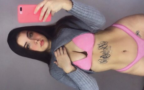 Foto nua vazada do OnlyFans de Val 