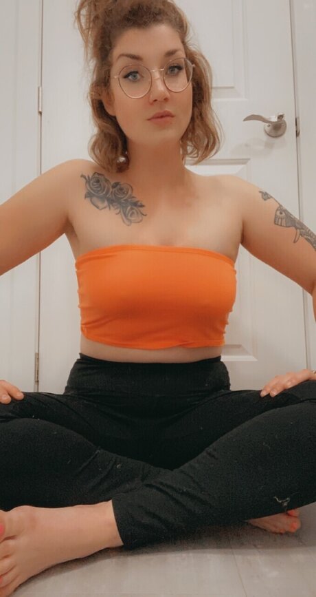 Naakte gelekte OnlyFans-foto van Lau2020