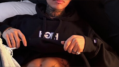 Naken läckt OnlyFans-bild av Tequila