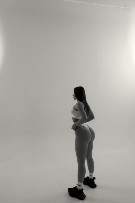 Alaston vuotanut OnlyFans-kuva Alicia