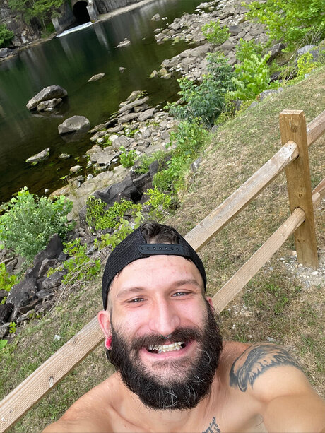 Nagie wyciekłe zdjęcie OnlyFans od Bigdickdaddyfromcincinnati