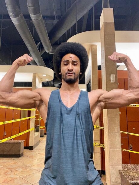 Alaston vuotanut OnlyFans-kuva Afromatt