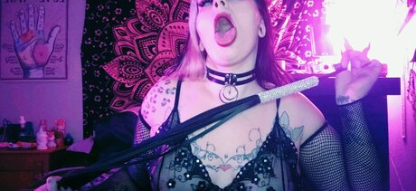 Naken läckt OnlyFans-bild av Vivian Vi