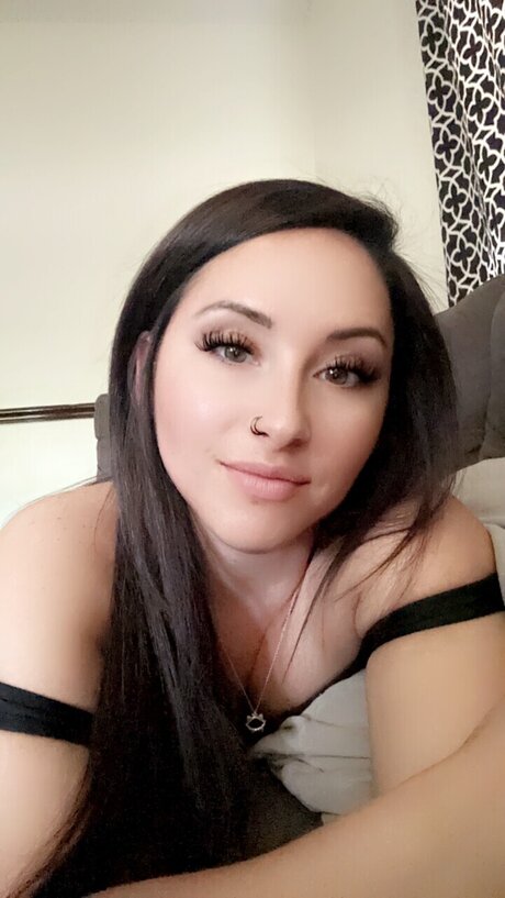 Alaston vuotanut OnlyFans-kuva Only Mey Vip