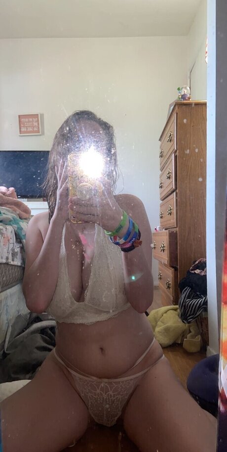 Naken läckt OnlyFans-bild av Al