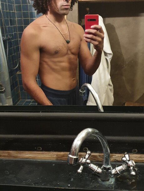 Naken läckt OnlyFans-bild av U28352980