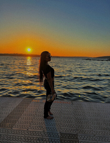 Naken läckt OnlyFans-bild av Maia Mai 