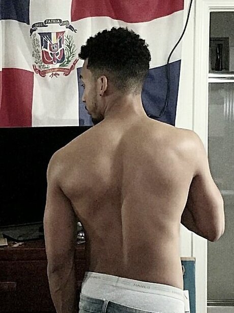 Naken läckt OnlyFans-bild av Plattaino