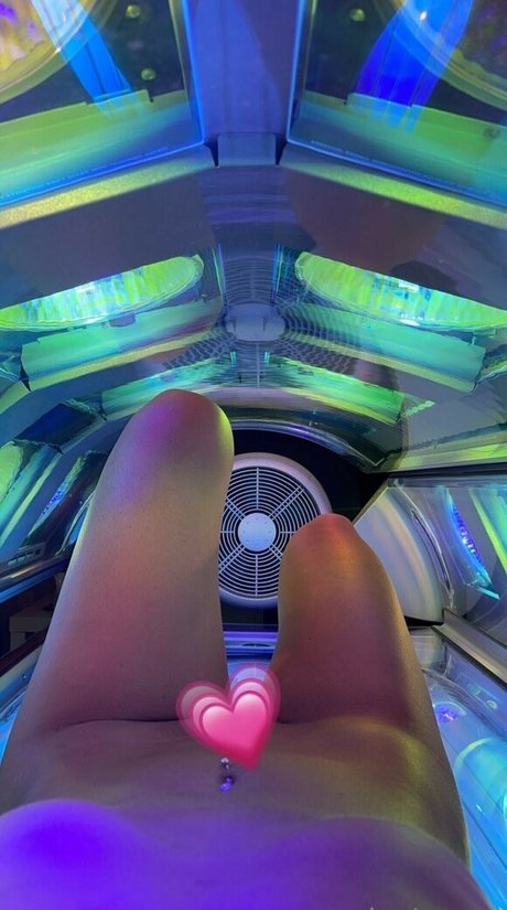 Nahá fotka uniklých OnlyFans od Desireemcmahon