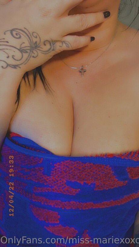 Naken läckt OnlyFans-bild av Missmariexoxo