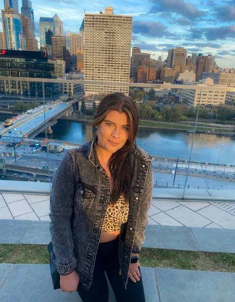 Nahá fotka uniklých OnlyFans od Angie