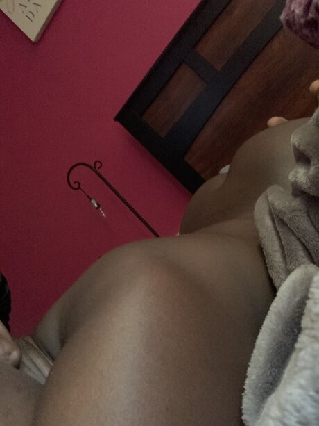 Alaston vuotanut OnlyFans-kuva Khamaya Jones