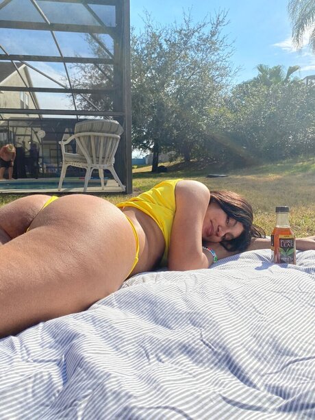 Naken läckt OnlyFans-bild av Kitty 
