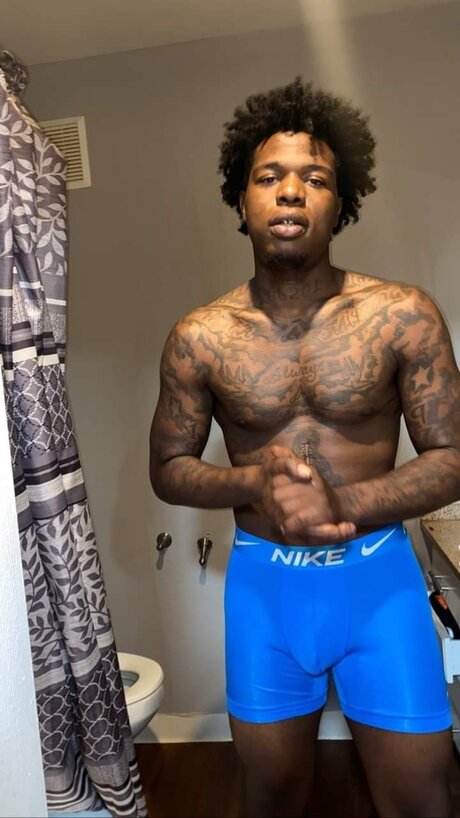 Naken läckt OnlyFans-bild av Champpxxx