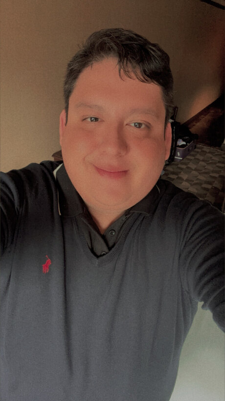 Foto nua vazada do OnlyFans de Alejandro Rivera