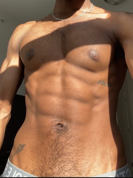 Naken läckt OnlyFans-bild av Autti