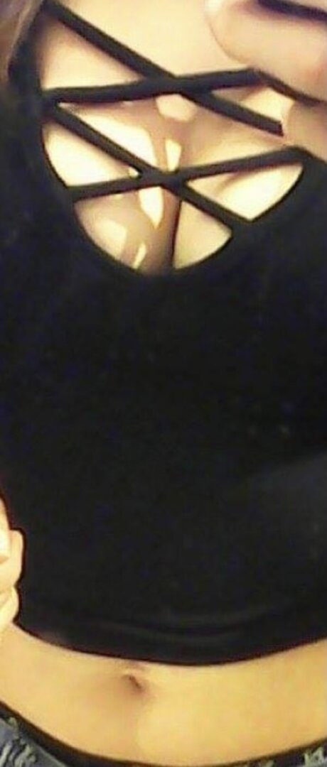 Foto desnuda filtrada de OnlyFans de Elizabeth