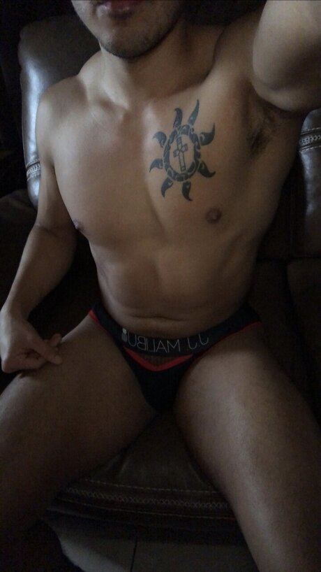 Naakte gelekte OnlyFans-foto van Angel