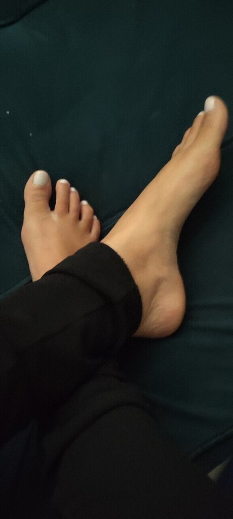 Naken läckt OnlyFans-bild av Tata Feet