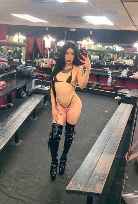 Naken läckt OnlyFans-bild av 